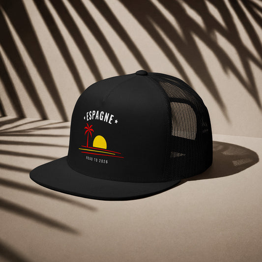 Casquette trucker Espagne Nations 2026 TifoArt, motif palmier drapeau espagnol fond noir, vue 3/4