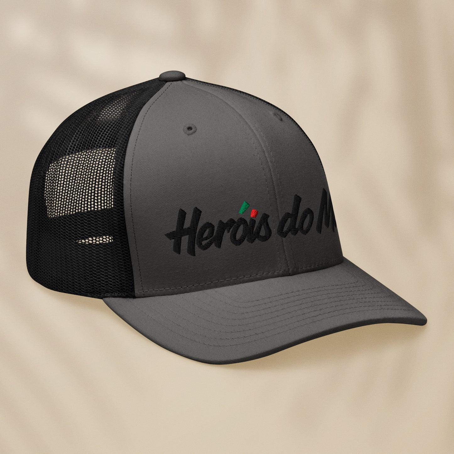 Casquette Trucker brodée “Heróis do Mar”