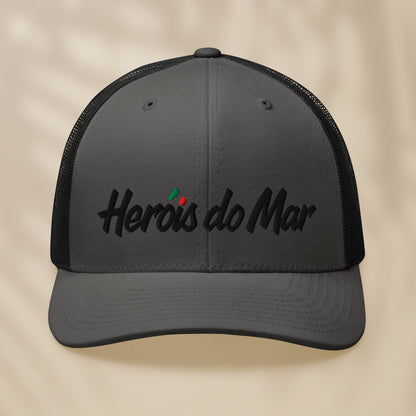 Casquette Trucker brodée “Heróis do Mar”
