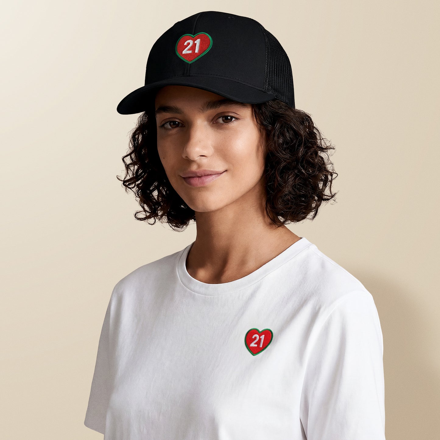 Casquette Trucker brodée “21”