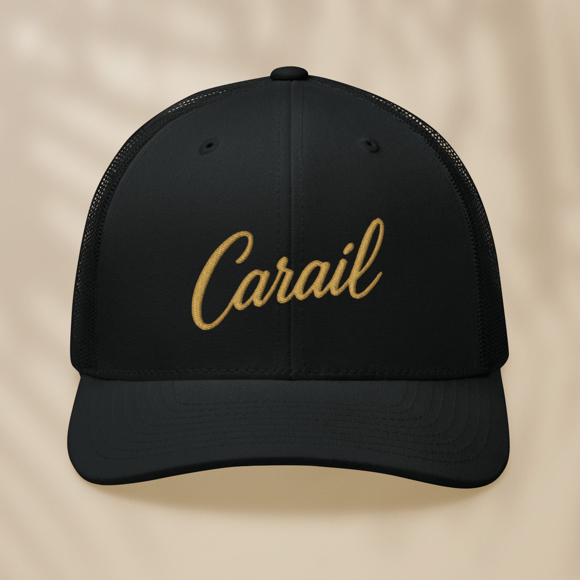 casquette trucker noire brodée carail fil doré vue de face style portugais tifoart