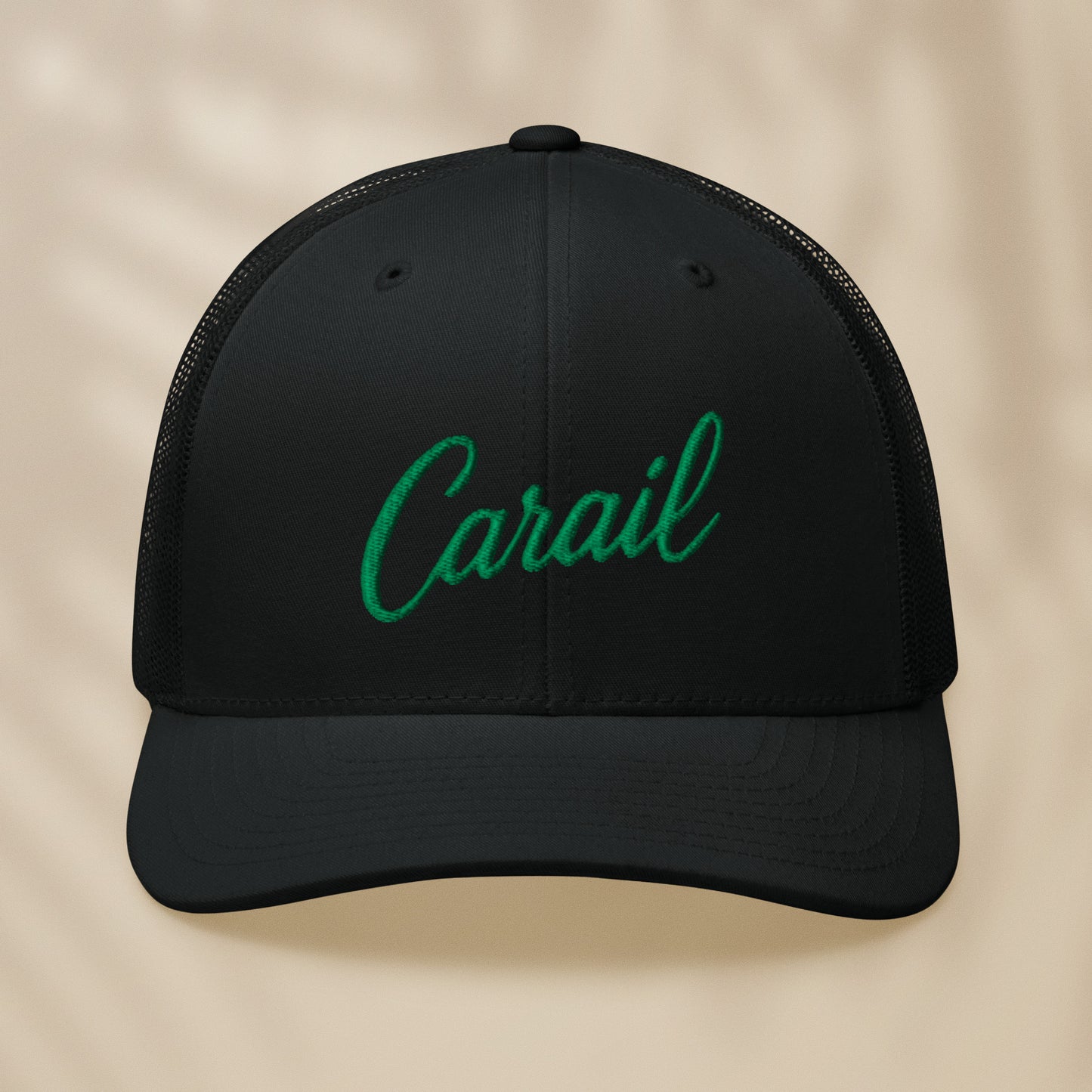 casquette trucker noire brodée carail fil vert vue de face style portugais tifoart