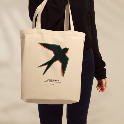 Sac tote Galo porté à l'épaule streetwear culture portugaise
