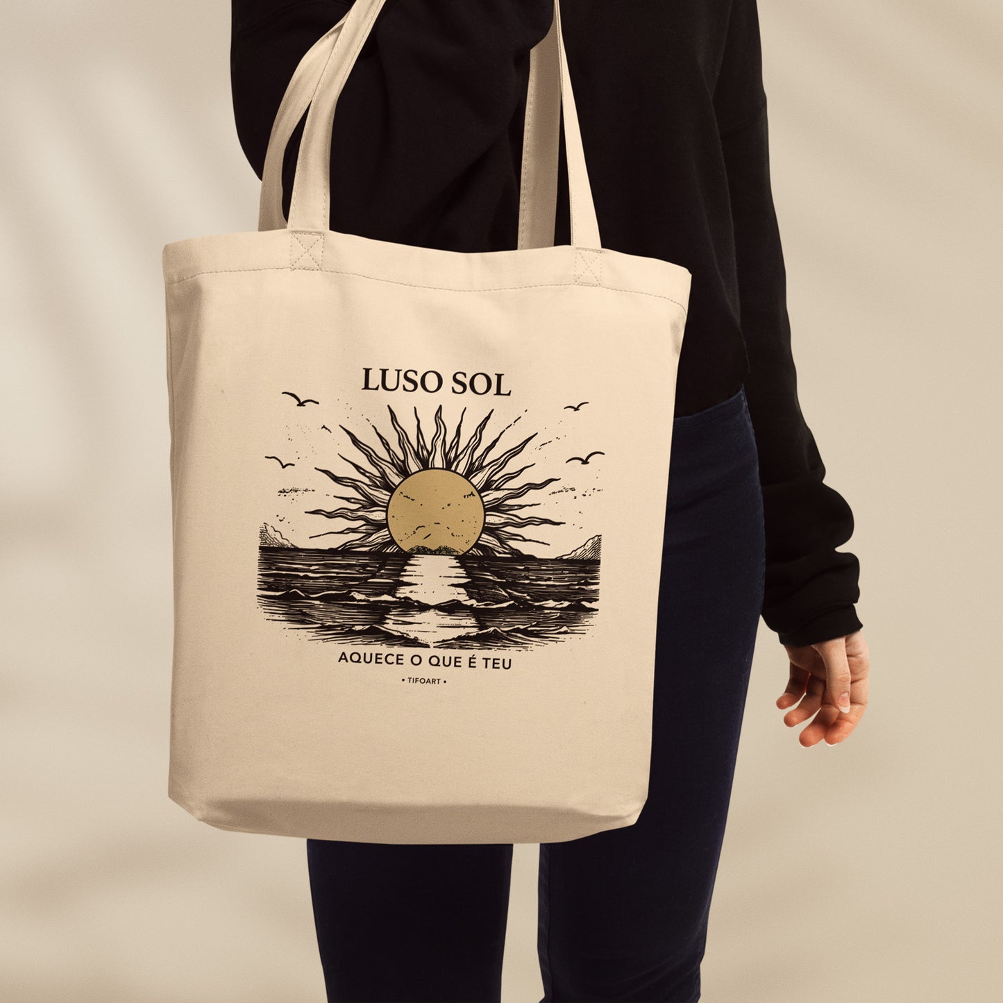 Sac Luso Sol porté Portugal coton bio diaspora luz lumière TifoArt