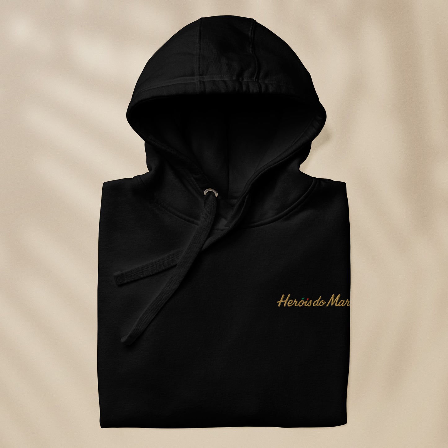 Embroidered hoodie “Heróis do Mar”