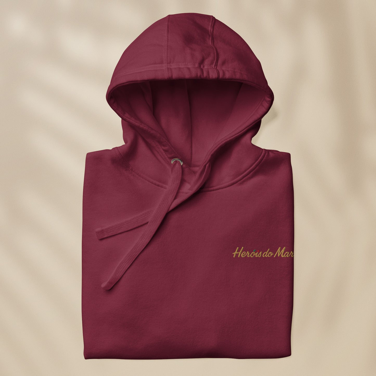 Embroidered hoodie “Heróis do Mar”