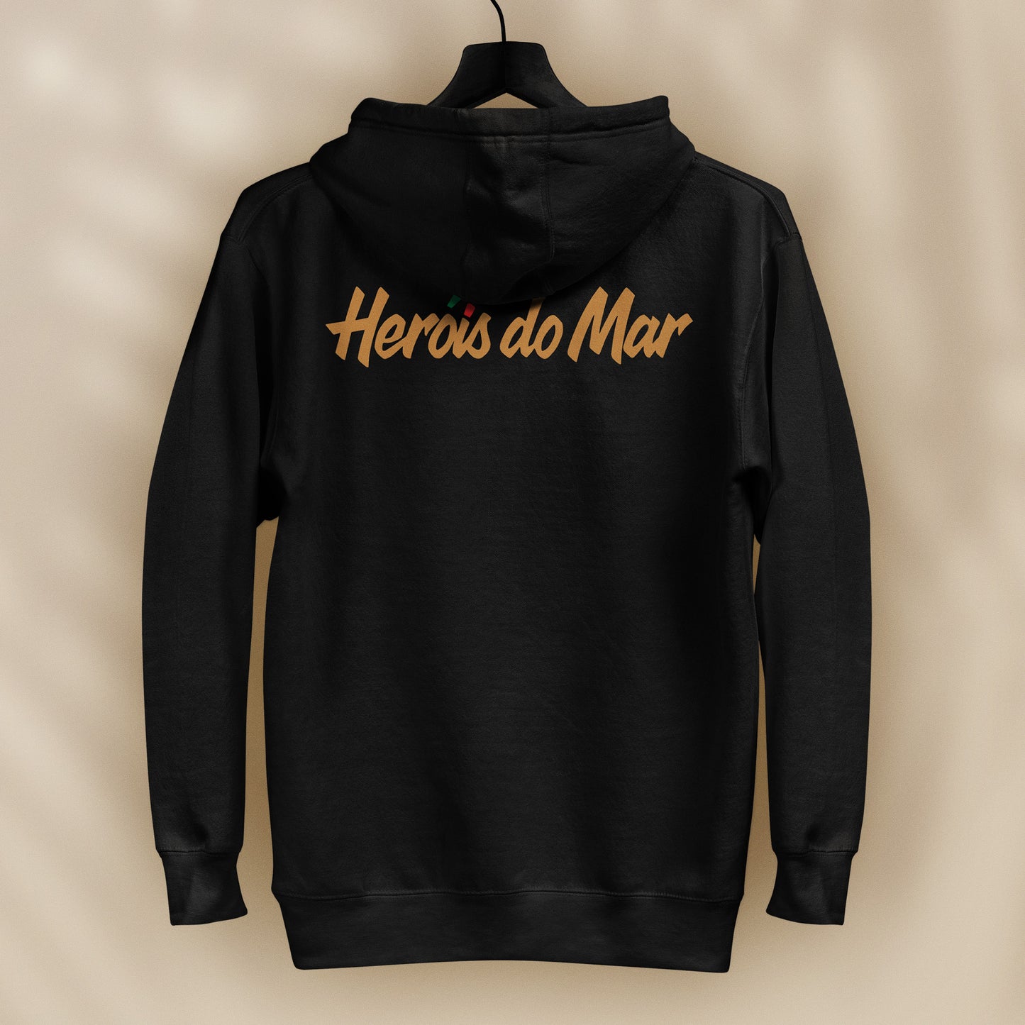 “Heróis do Mar” hooded sweatshirt