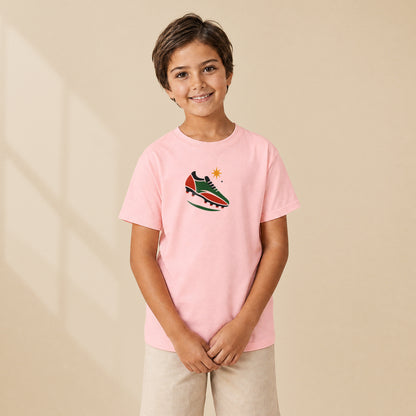 T-shirt enfant Light Pink Le Crampon porté par un enfant, série Petits Champions TifoArt