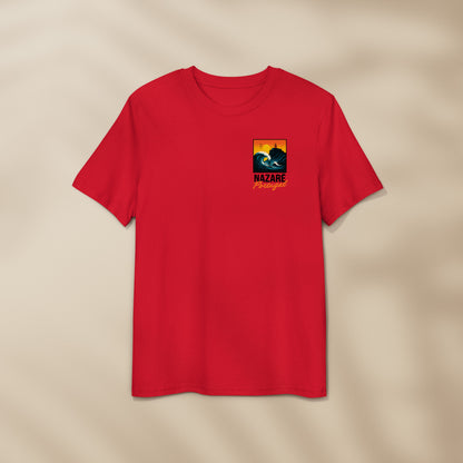 T-shirt Nazaré Portugal avec illustration de la vague géante et phare imprimés au dos et côté cœur, coton bio TifoArt