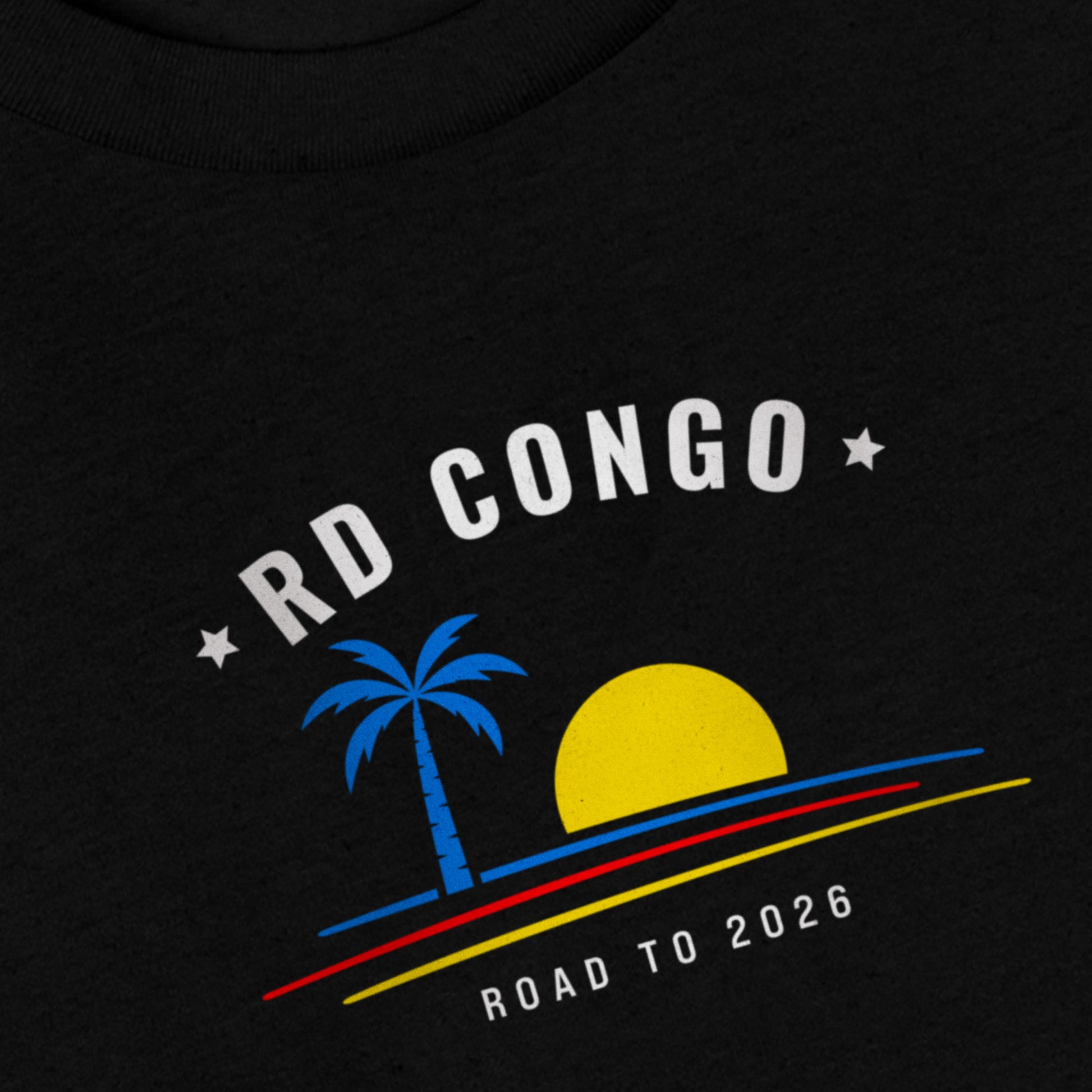 T-shirt noir supporter RD Congo avec motif palmier aux couleurs jaune, bleu et rouge du drapeau congolais, coton bio TifoArt